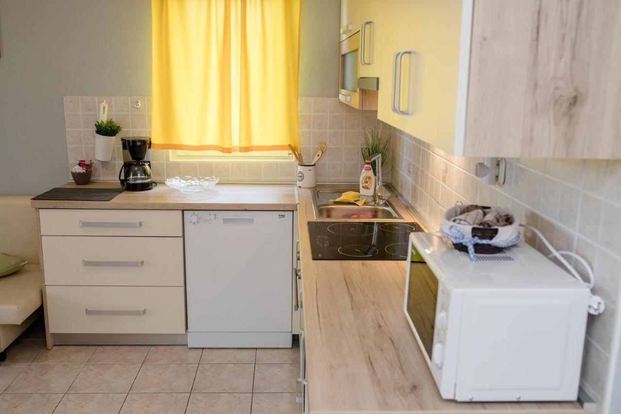 Apartmani Ana & Milo Lopar Exteriér fotografie